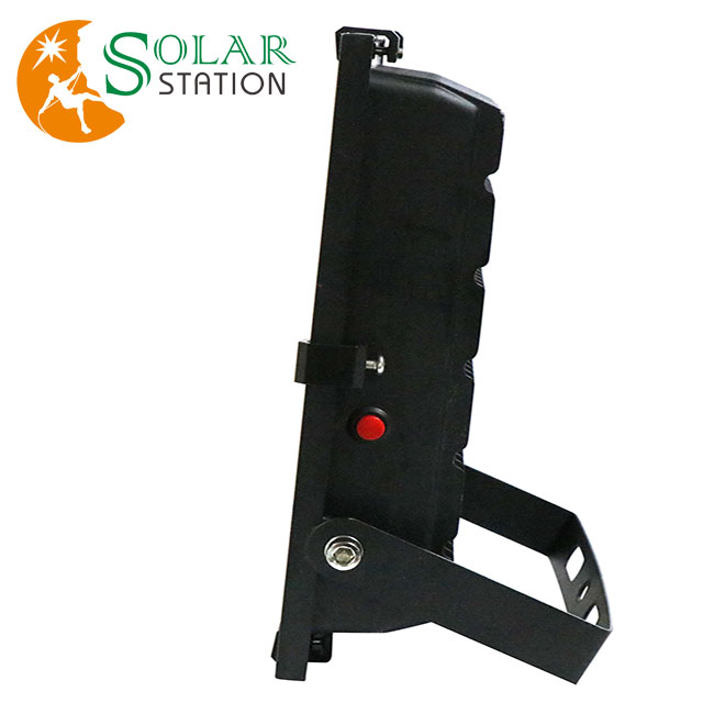 Durable illuminating 30w rechargeable led floodlight