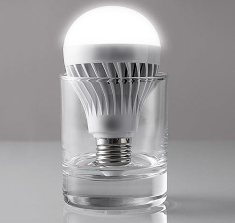 Emergency rechargeable led light bulb for home lighting