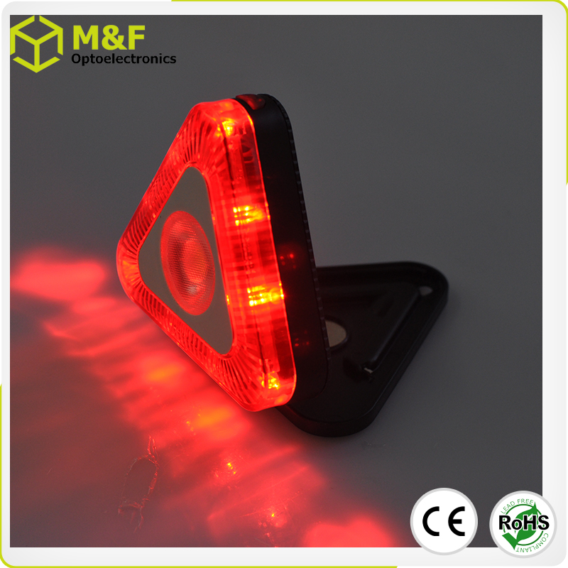 2018 Non-Rechargeable Triangle Shape Flashing Traffic signal Warning lamp