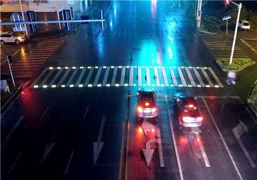 Smart Inset Pedestrian Zebra Crossing Red Warning Lights