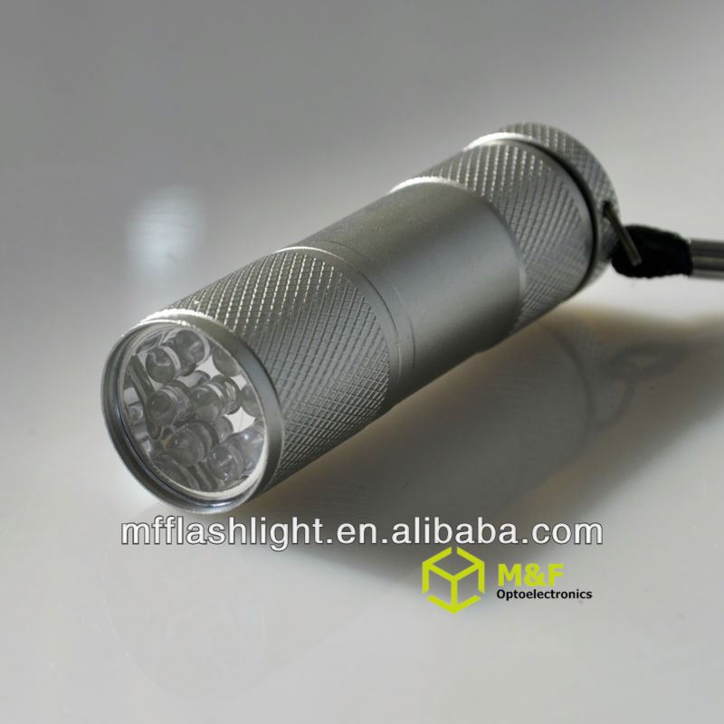 Fashionable Designed Easy Carry Commercial Electric LED Flashlight