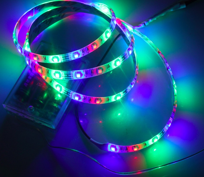 High lumens battery operated light 5050 60leds/m white color led strip with good market