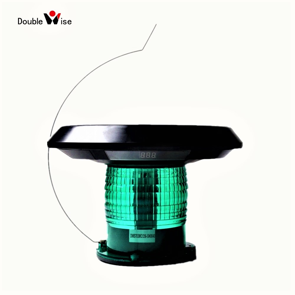 DoubleWise 6NM Solar Marine Mastthead Deck Light