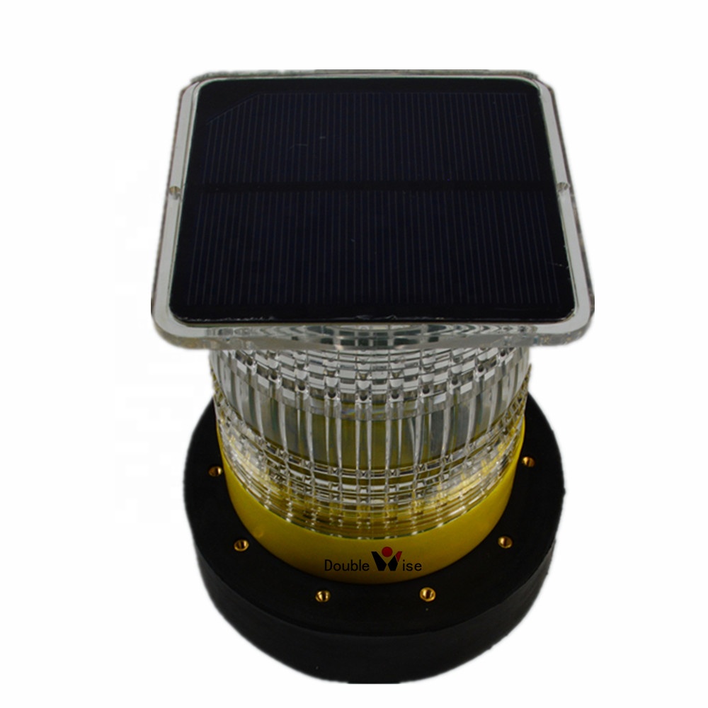 Solar Tricolor Navigation Light with a Magnetic Base for Fishing Boats and Yachts