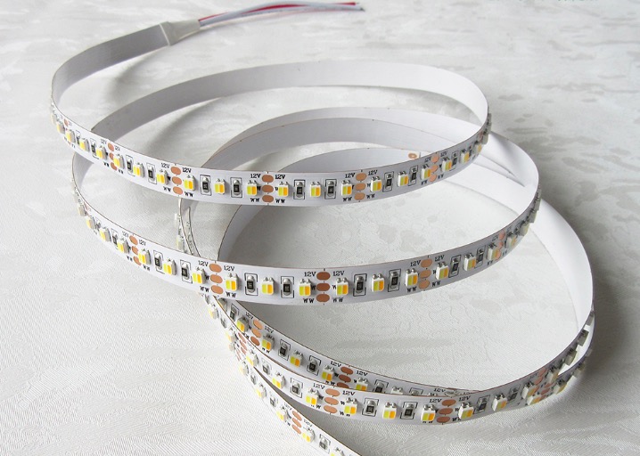 2 in 1 dual color 5052 led tape 60leds/m 5m roll 2 colors in 1 chip 2 in 1 led chip 12v 60leds/m 14.4W 5050 CCT led strips light