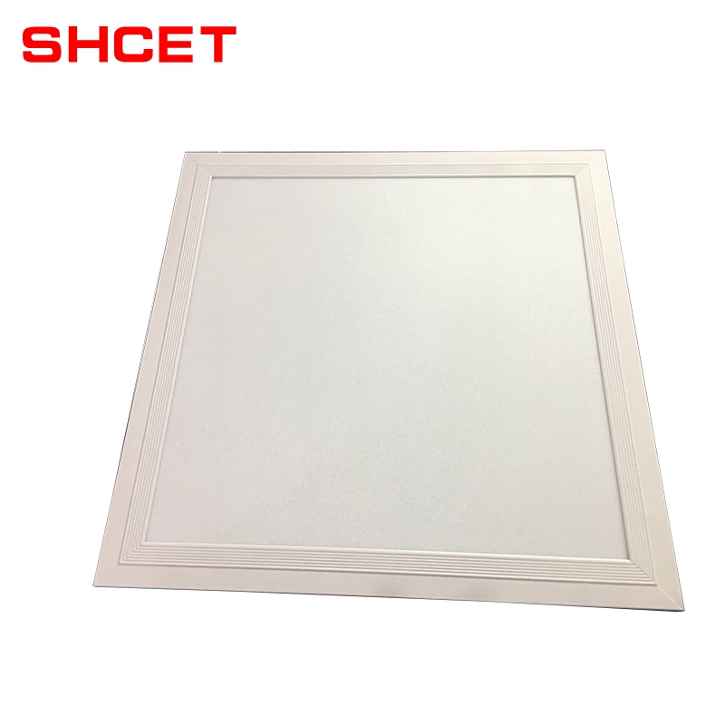 Low Price Recessed Plastic Ceiling LED Panel Light Supplier