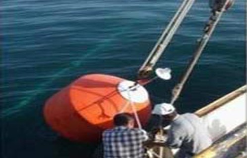 Doublewise 3NM Buoy Led Solar-Powered Marine Light