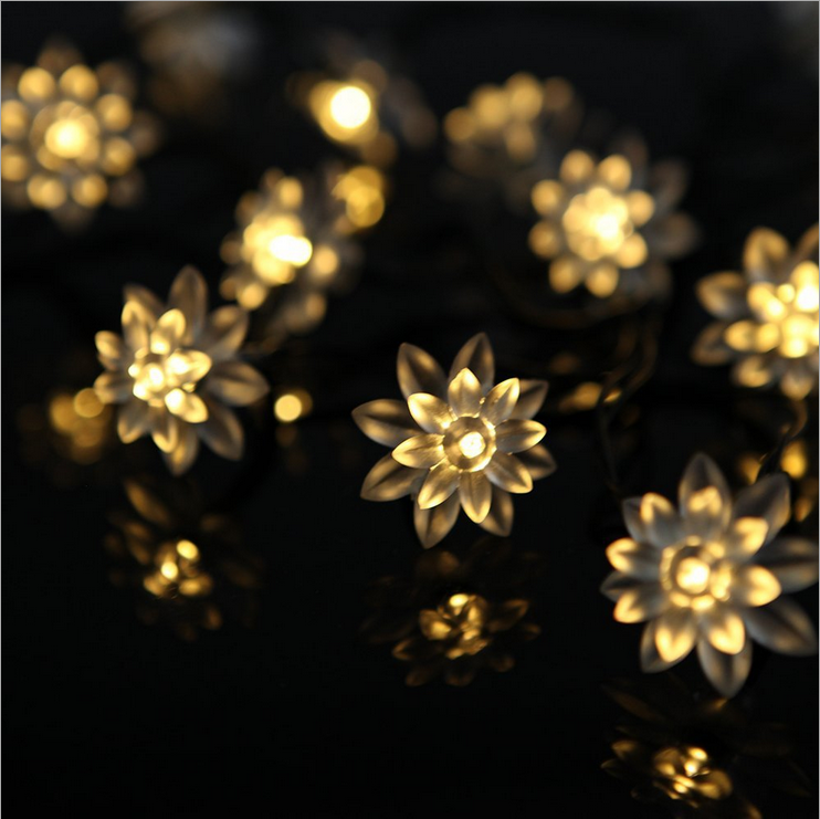 New Solar Outdoor String Lights 30 LED Lotus Flower Solar Powered Fairy Lights for Christmas Decorations Solar Lamp