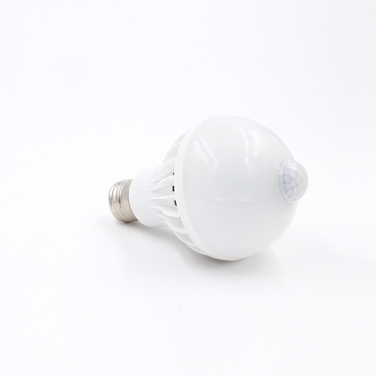 High Quality 3W 5W 7W 9W 12W 15W Warm White Cool White Aluminum SMD Emergency Led Light Bulb