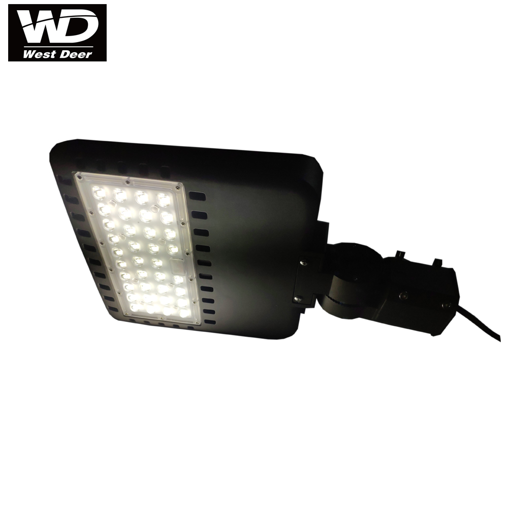 130lm/w IP65 Waterproof Retrofit Led Parking Lot Lighting