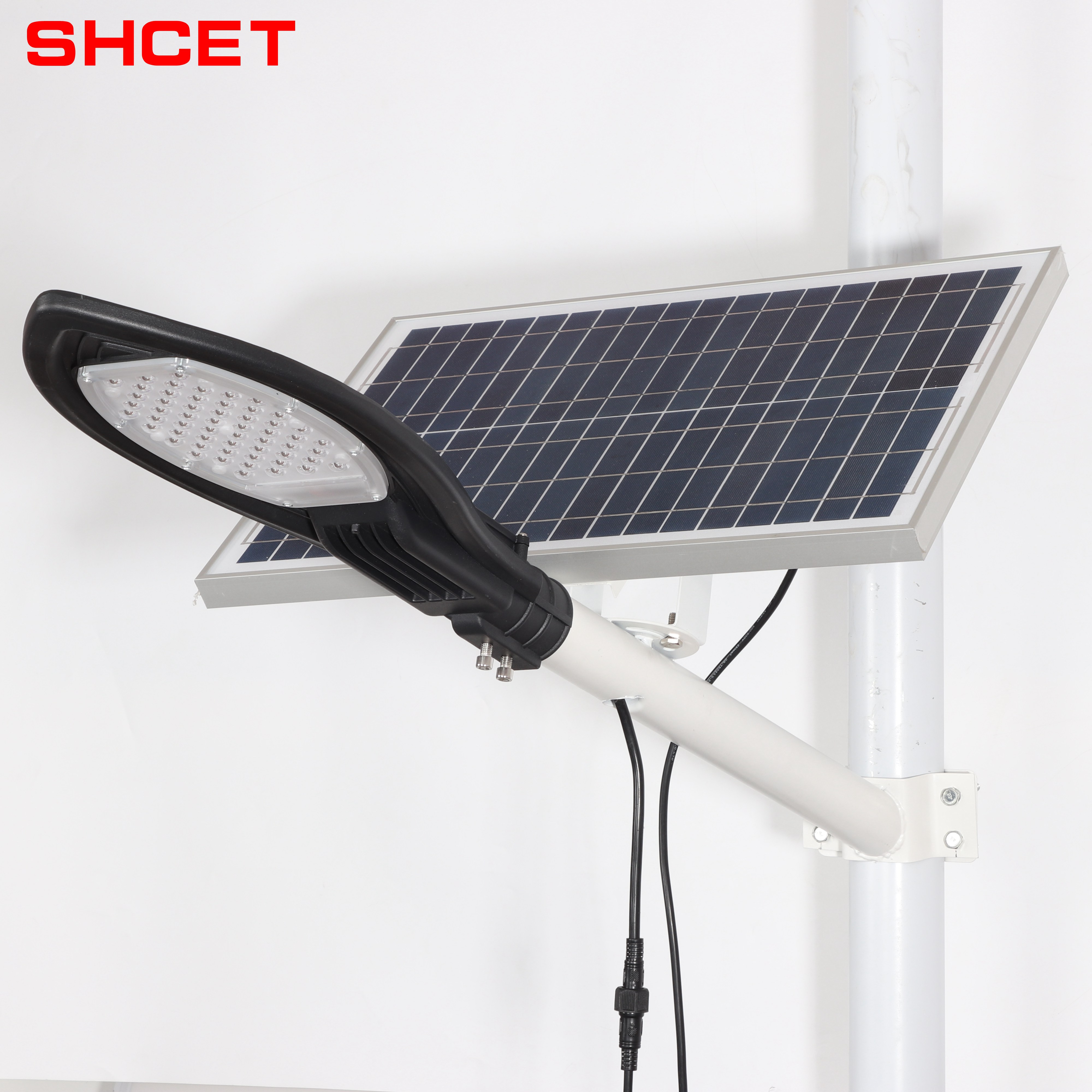 Factory Price High Performance LED Solar Street Light Roadside Lighting