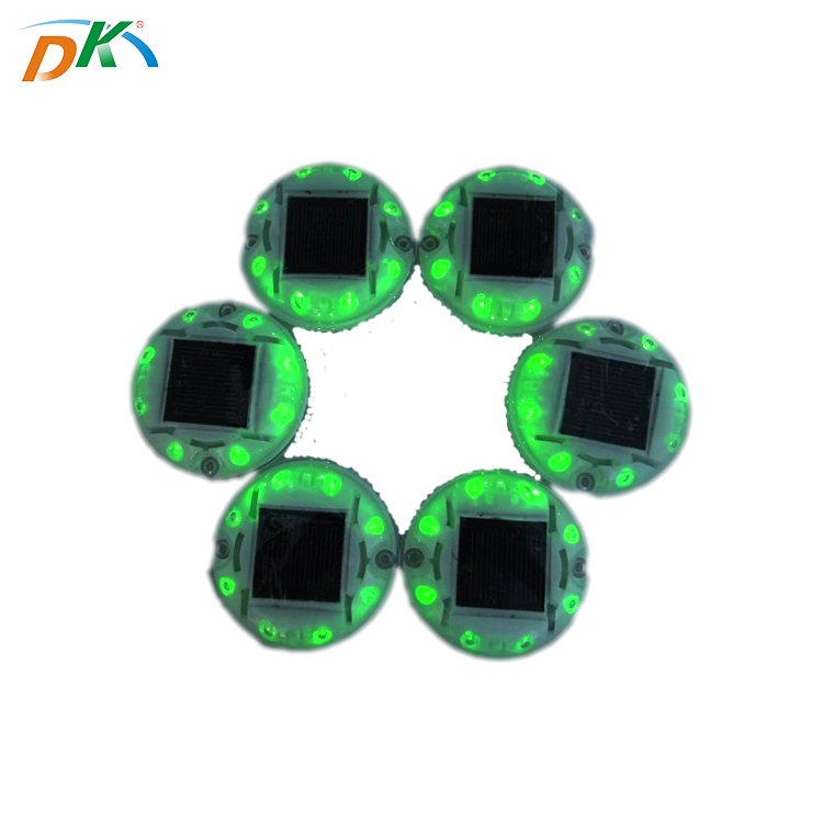 Solar Powered plastic round solar road stud, LED road flashlight