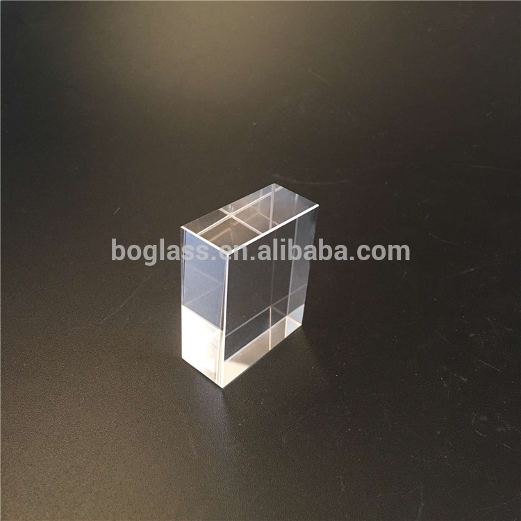 High quality cube shaped glass paperweight for sale