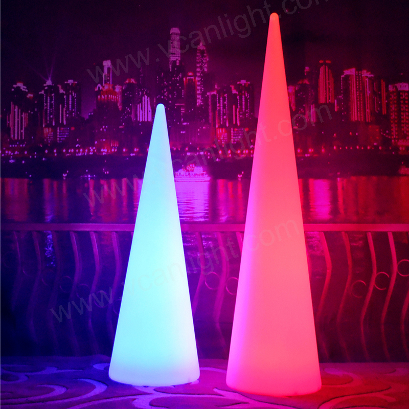 2017 New Outdoor waterproof PE plastic led rechargeable pyramid floor lamp