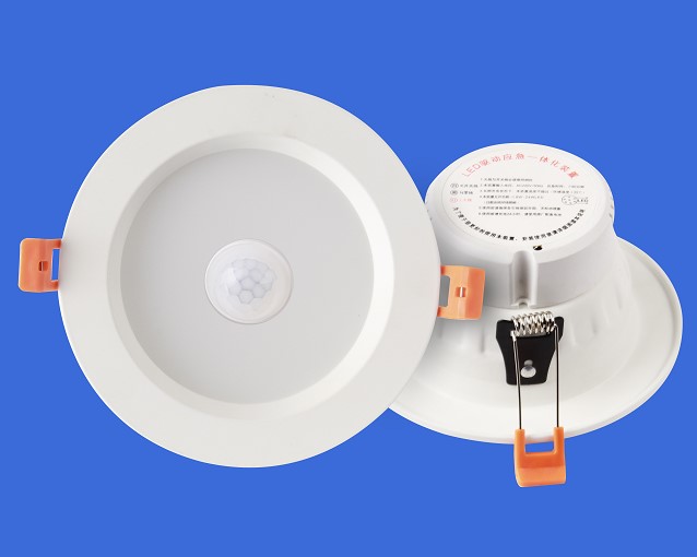 Microwave radar sensor led downlight