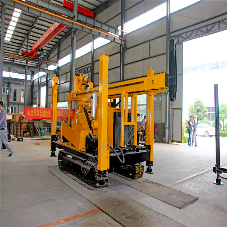 200m drilling rig for water well crawler mounted  deep water well drilling rig for sale