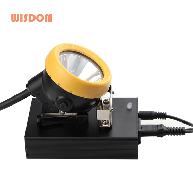 Ergonomic design ,Small offset M1/EMC /RoHS/IP68/CE mining cap lights with warranty 2 years