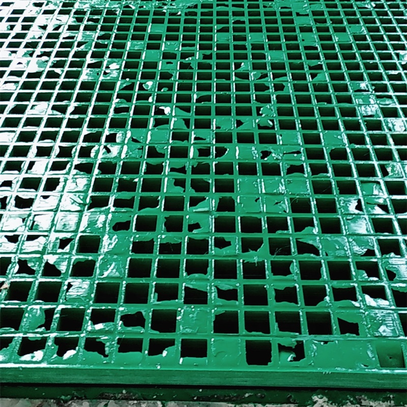 Anti slip FRP molded grating 1-1/2thick with 1-1/2square mesh