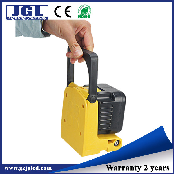 GZ JGL repair tools battery operated led flood light Magnet base hand lamp led farm searchlight 12W led with car charger