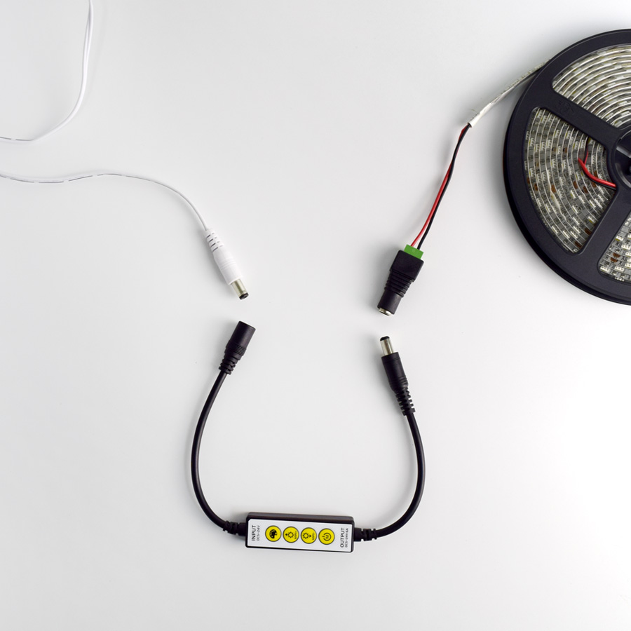 4-button mini Single color lighter led controller  four-button monochrome manual dimmer switch for led strip light