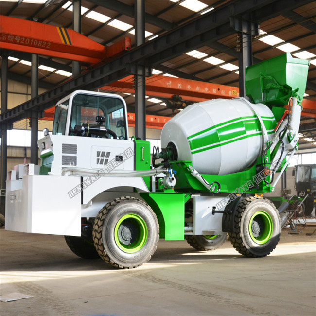 Self loading 4 CBM concrete mixer truck  price