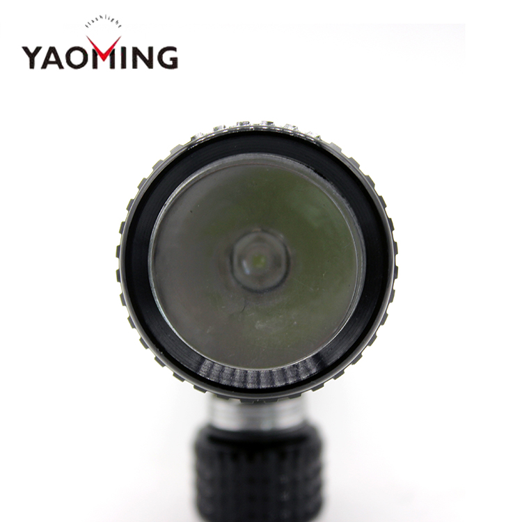 Long range bright rechargeable LED flashlight Malaysia flashlights torch