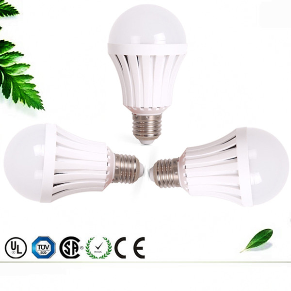 Smartest 12w led remote control emergency lamp rechargeable emergency light with 2 years guarantee