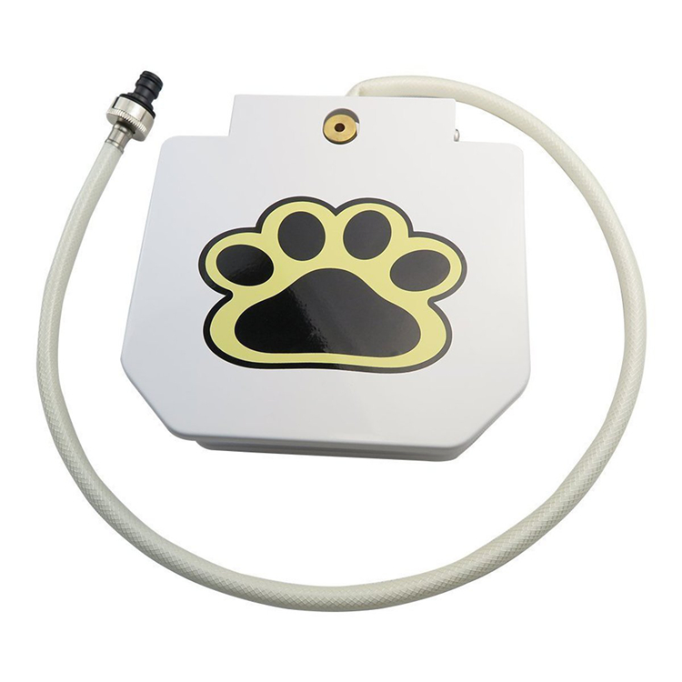 2019 Outdoor Dog Cat Drink Fresh Water Sprinkler Dispenser Paw Activated Feeder Automatic Pet water Fountain