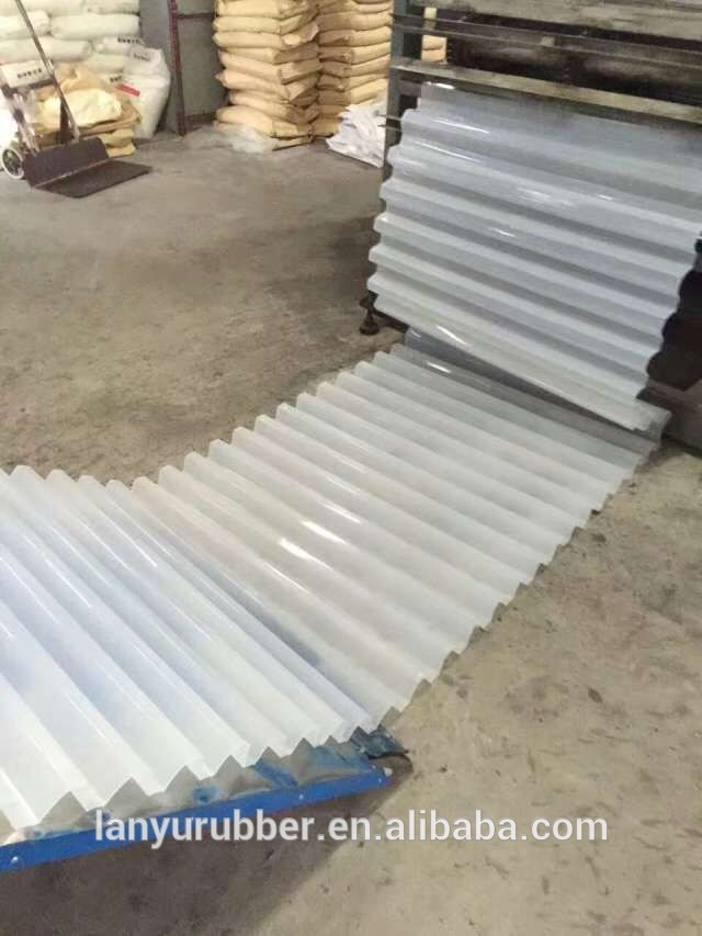 Hexagonal honeycomb slope tube settler