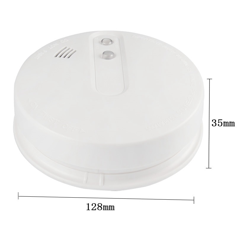 Wireless interconnected combined heat and smoke detector with AC power with backup battery