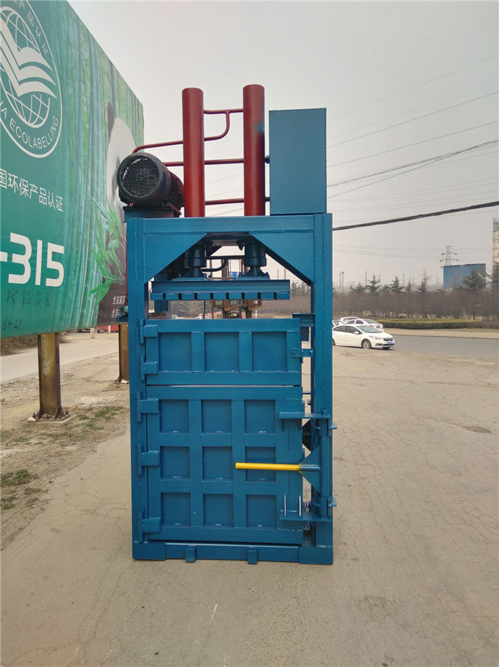 Cheap vertical hydraulic baling machine/waste paper baler/hydraulic plastic baler for sale