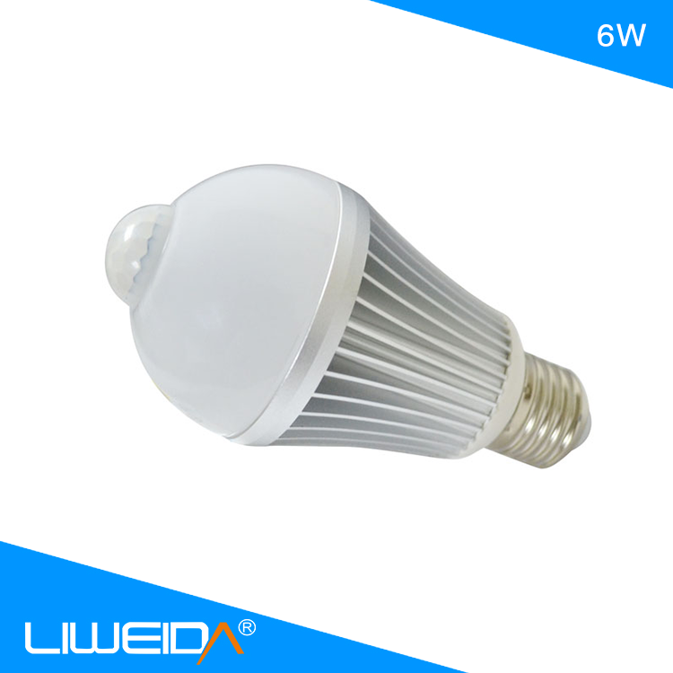 Motion sensor led light night energy saving high lumen 6w smart led light bulb