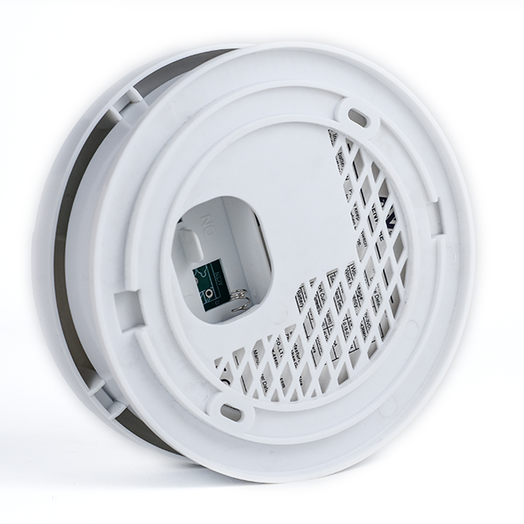 Open area standalone smoke and heat detector