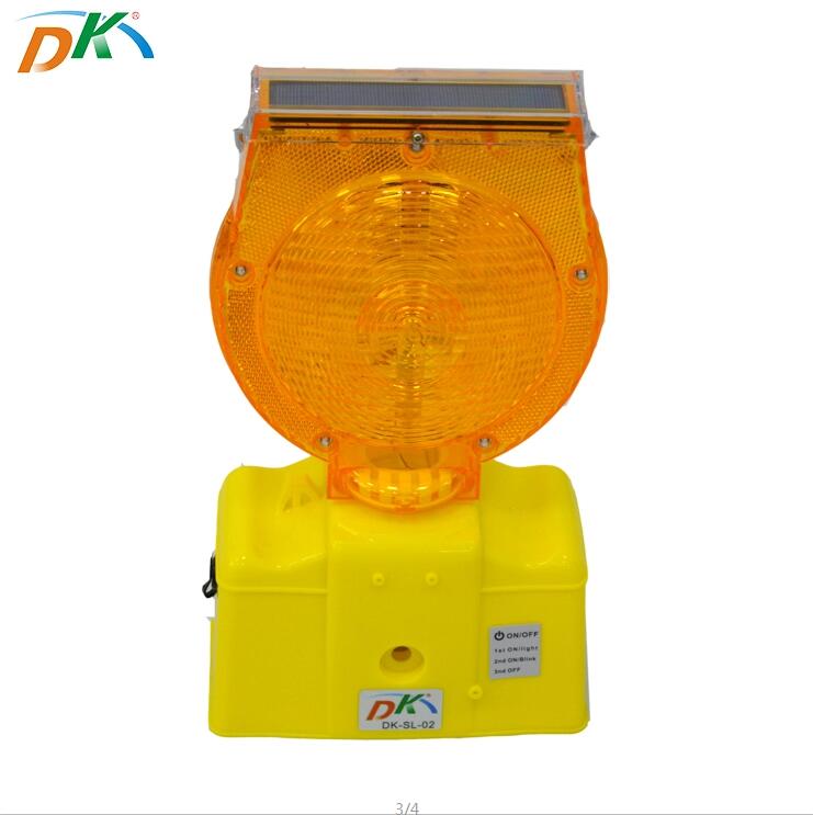 DK Led construction barricade Led solar powered flashing warning traffic