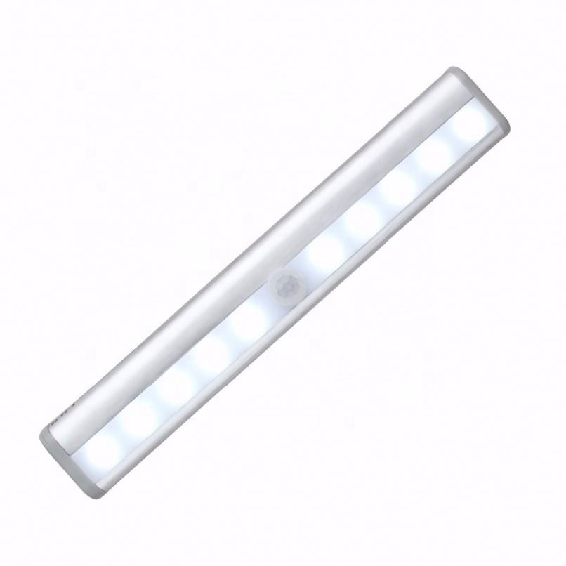 Battery powered motion sensing closet cabinet led night light