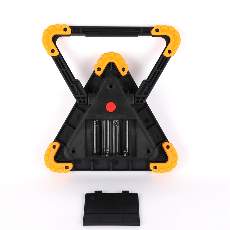 Factory direct triangle portable super bright LED work light work light cob by battery