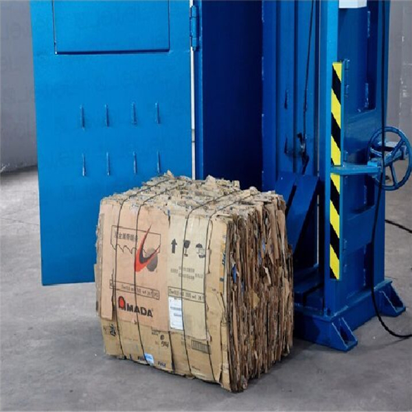Hydraulic cardboard baler/vertical waste paper used clothles baling machine Pet Bottle Hydraulic Vertical Baler