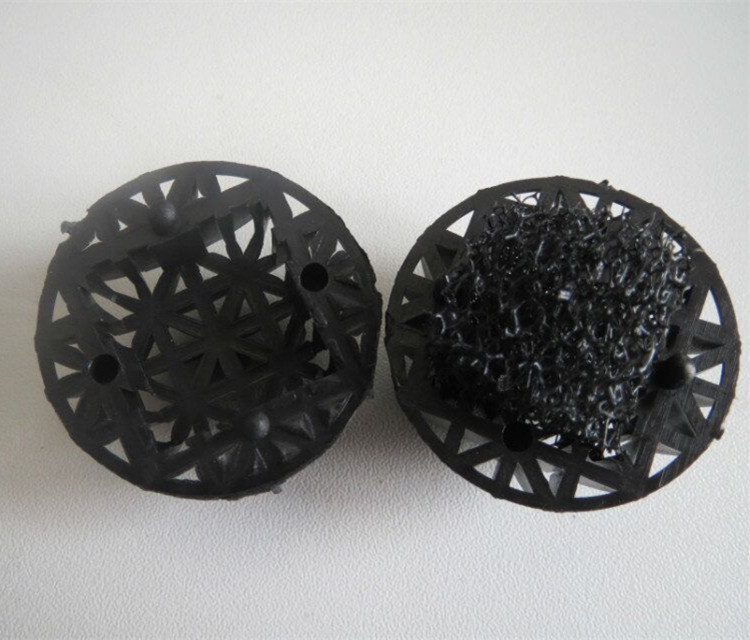 eco floating black plastic bio balls for aquaculture with sponge