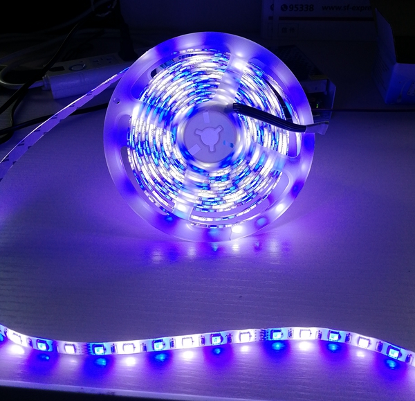 16.4ft 12V 5050 RGBW White LED Strip Lighting 5M 300 LEDs Waterproof Ribbon Lamps Multi-colored LED Tape Lights