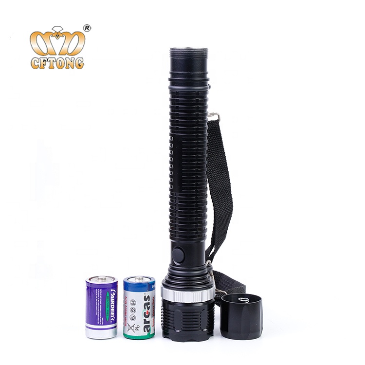 Factory supply wholesale fashion simple outdoor plastic flashlight