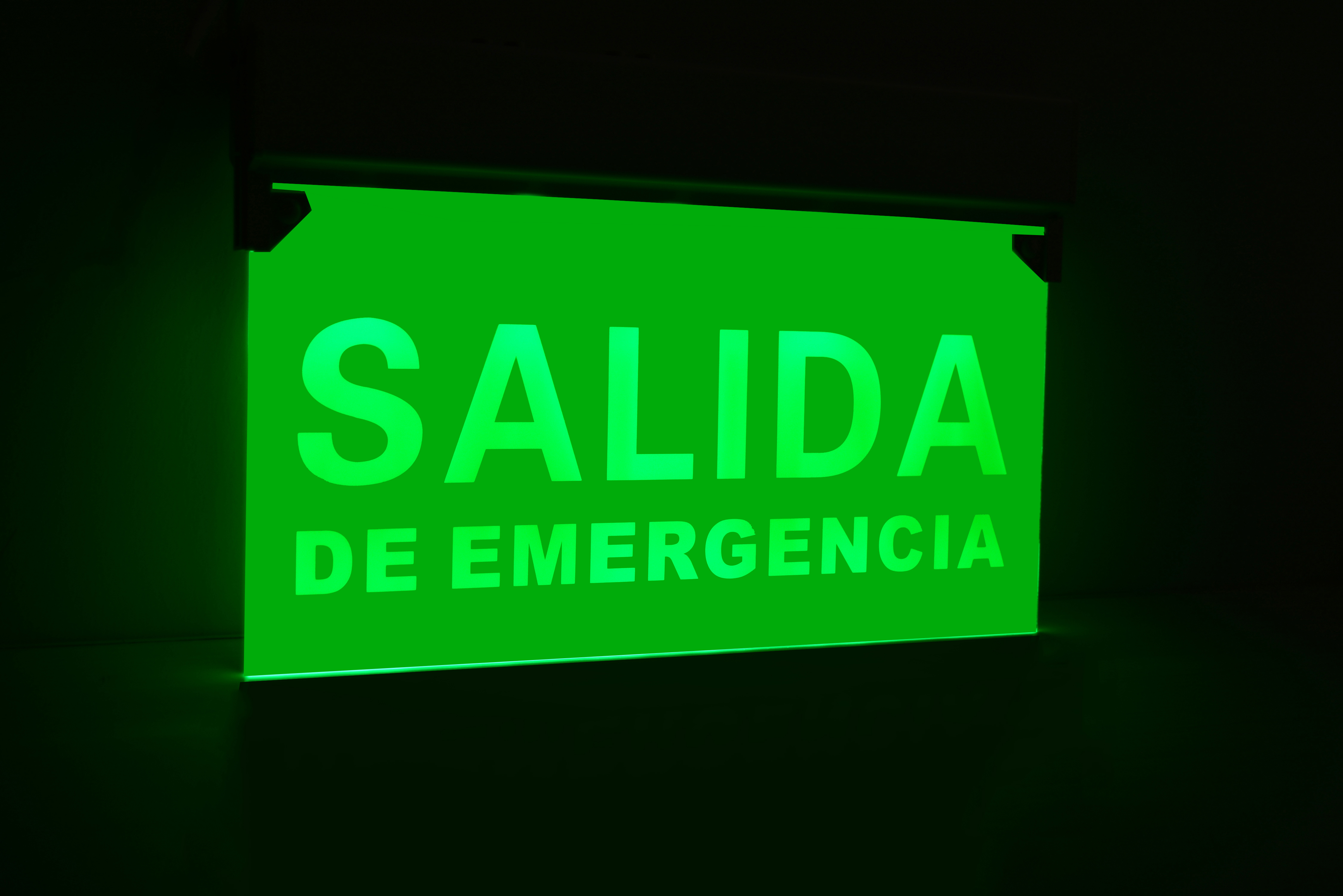 China factory South America led emergency light fire salida green exit sign