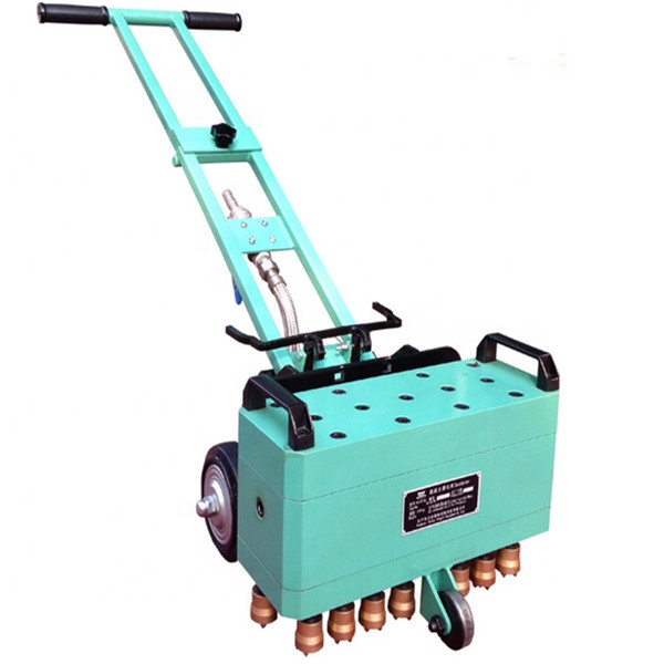 Pneumatic bush hammer wheel