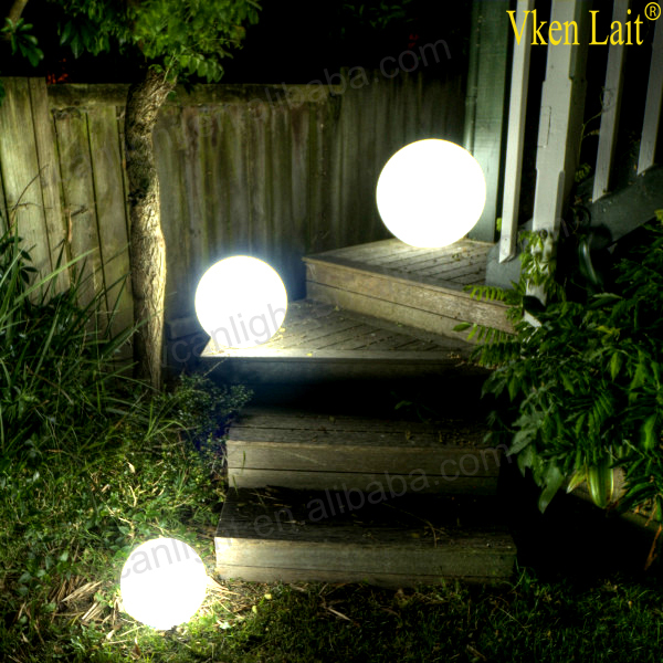 20cm 2016 Fashion party garden LED Light Ball with control remote