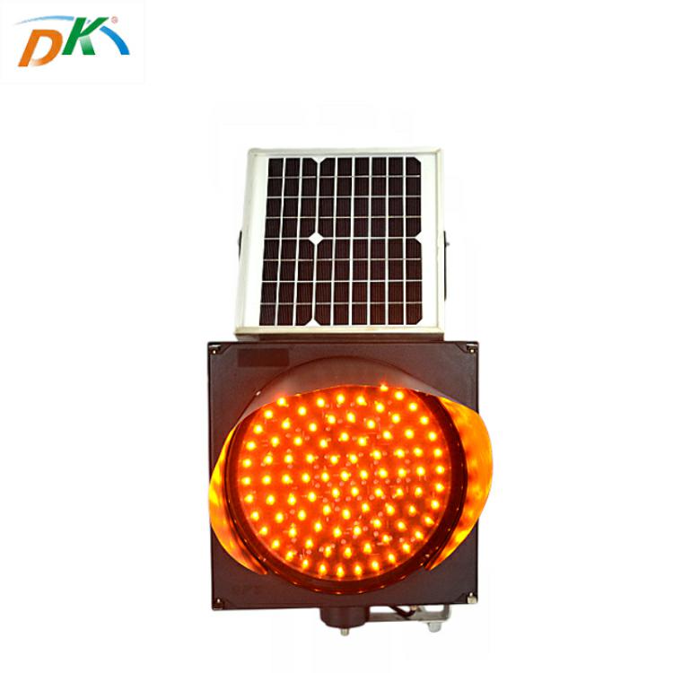 Led yellow signal flashing solar powered high visibility warning light