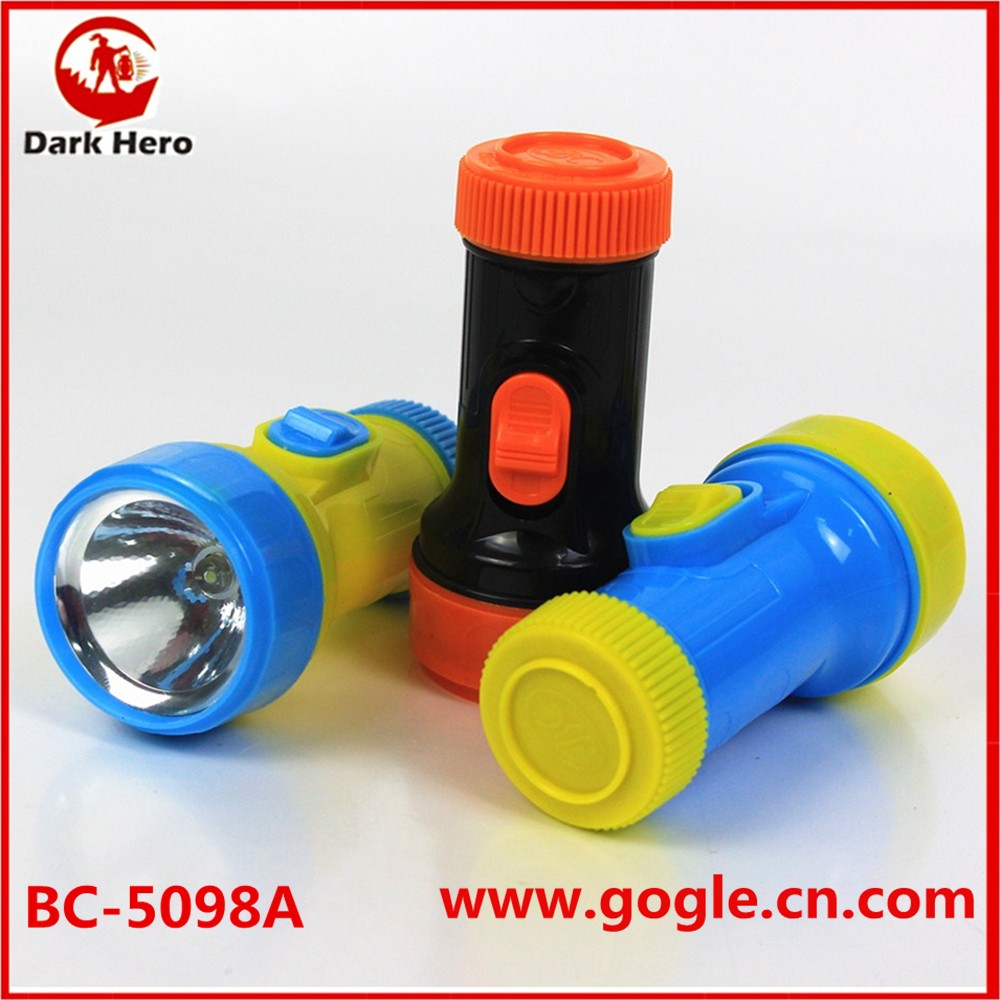 Exported 500,000 pcs to Kenya every month 1 D dry battery power good quality led torch