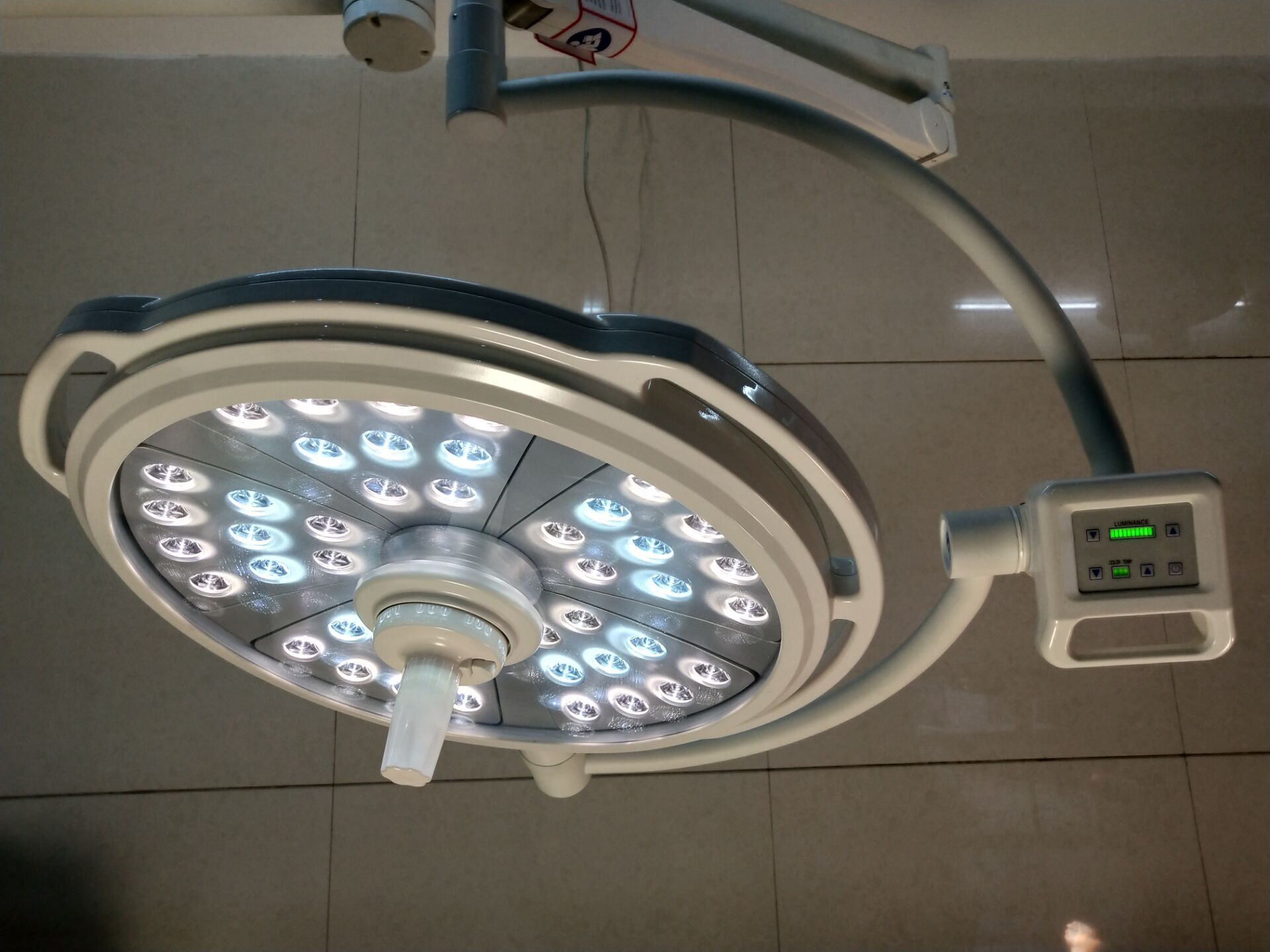 Ceiling double head led operation theater lamp