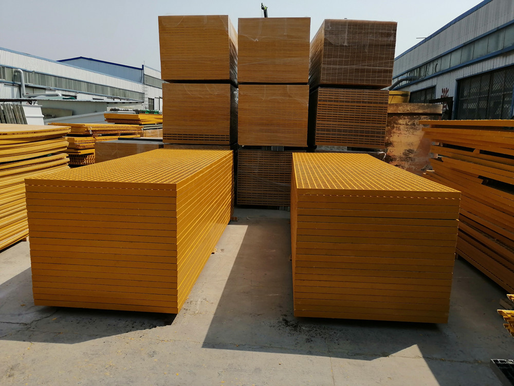 Smooth, concave, gritted Surface Treatment and Streets, factories, farms Application pool FRP grating