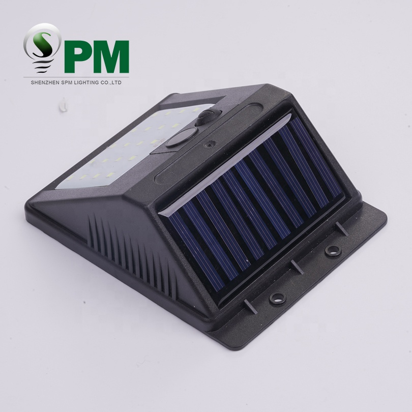 Factory price OCTUPLE 3.7V solar led light wall