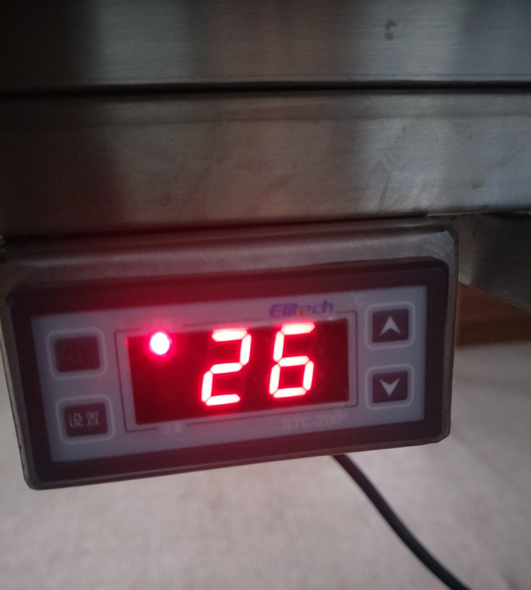 Stainless steel electric operating dog table for sale veterinary surgical table with constant temperature