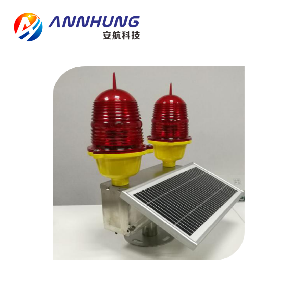 Low-intensity L810 Double Solar Aviation Obstruction Light